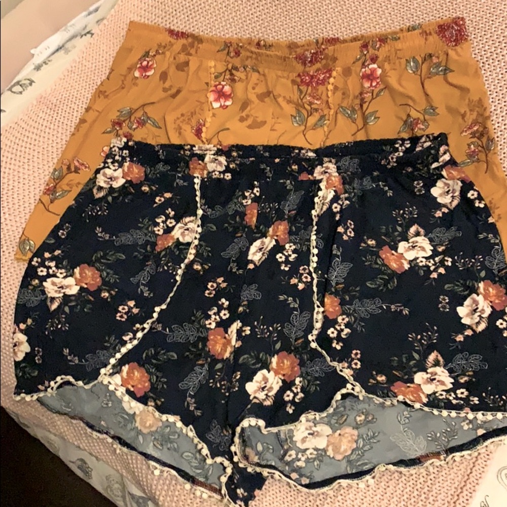 Sale!! Pair of fashionable shorts
